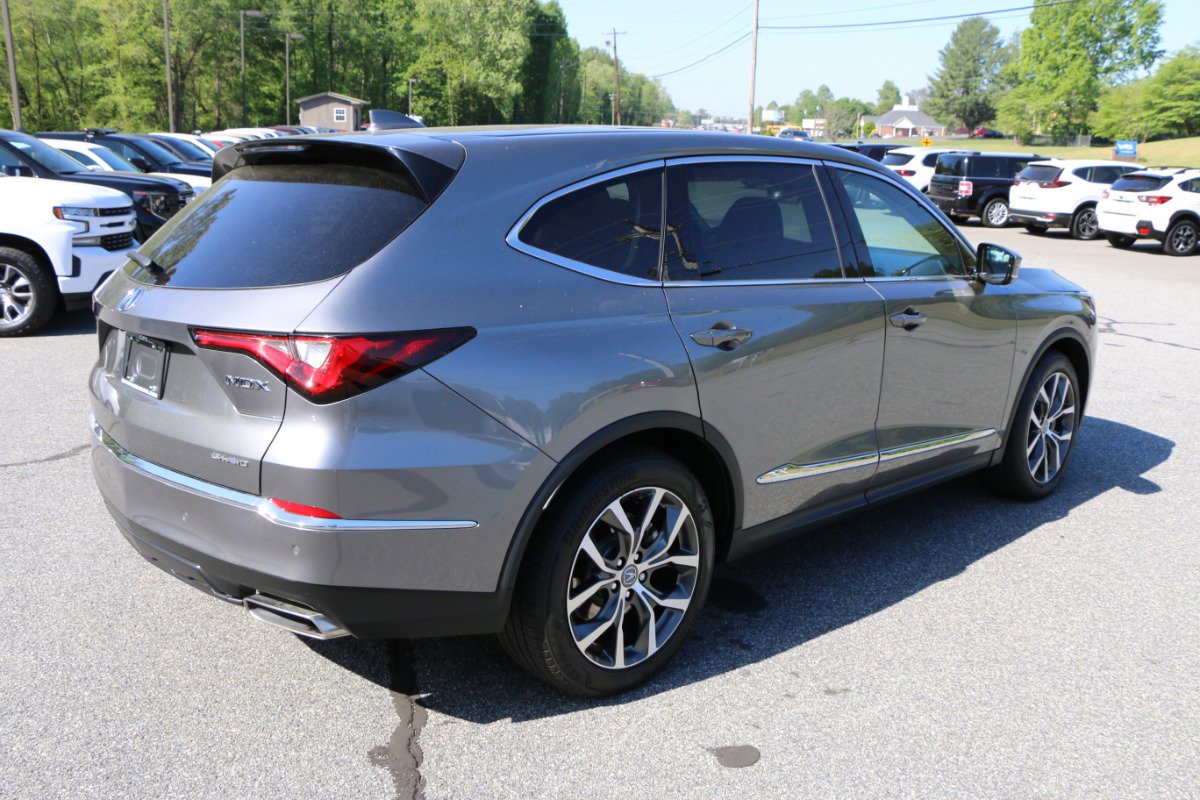Used 2024 Acura MDX SH-AWD w/ Technology Package image 8