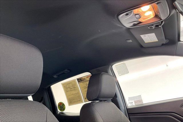 Used 2024 GMC Canyon Elevation image 24