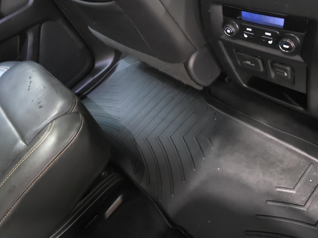 Used 2020 Chevrolet Traverse Premier image 14