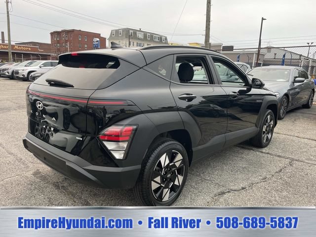 Used 2024 Hyundai Kona SEL AWD/4WD image 6