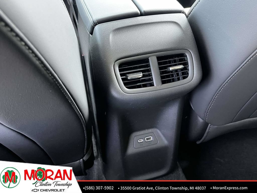 Certified 2023 Buick Envision Essence FWD image 12