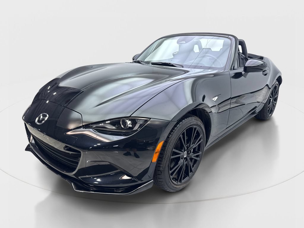 Used 2024 MAZDA MX-5 Miata Club RWD image 2