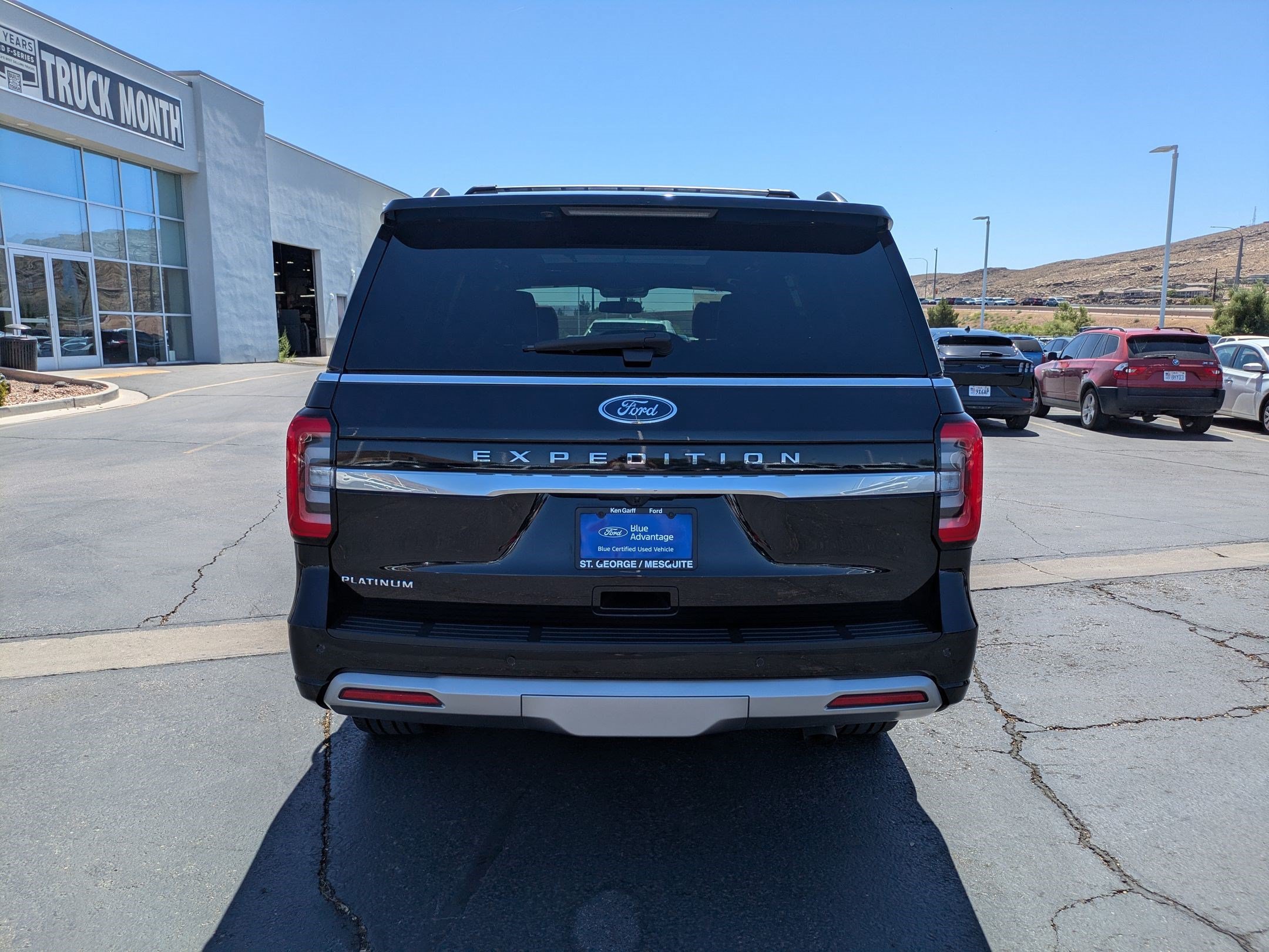 Used 2024 Ford Expedition Platinum AWD/4WD image 6