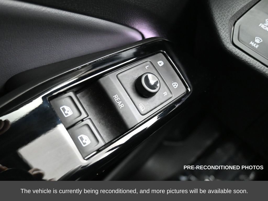 Used 2023 Volkswagen ID.4 Pro S image 28