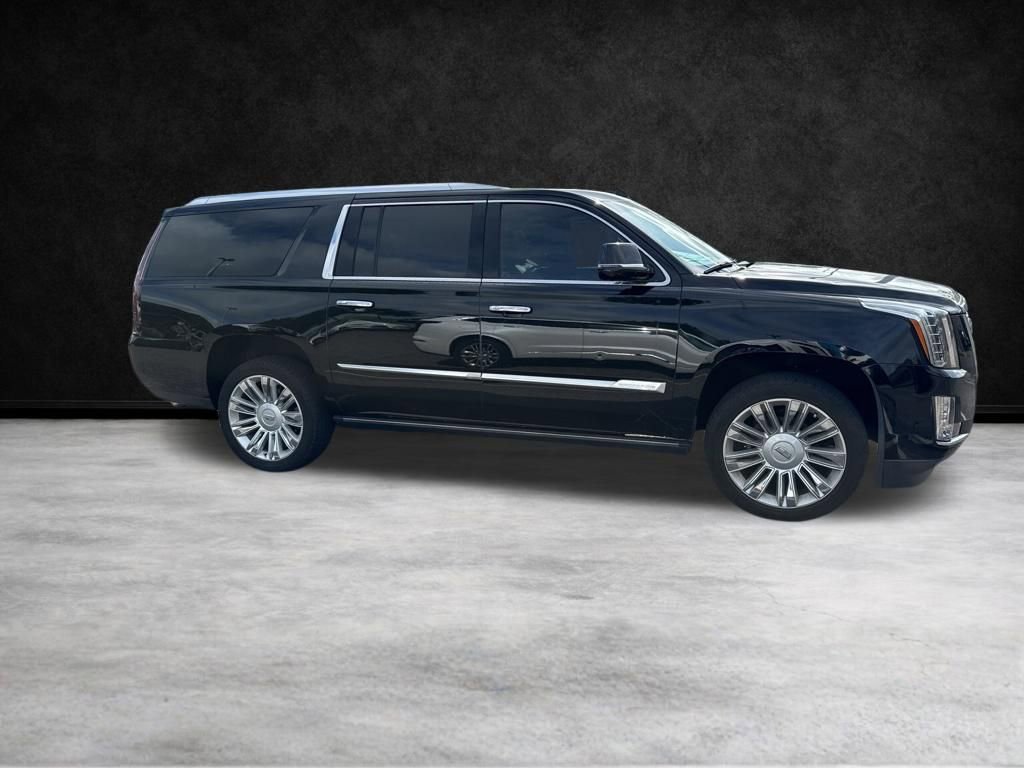 Used 2019 Cadillac Escalade ESV Platinum RWD image 4