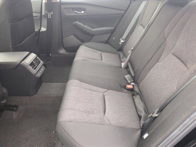 Used 2025 Honda Accord SE image 19