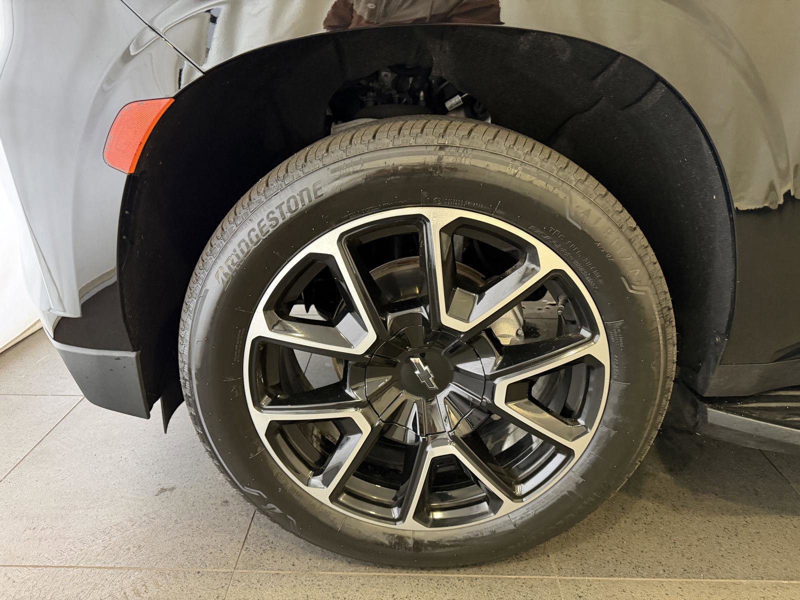 Used 2024 Chevrolet Suburban RST w/ Luxury Package image 10