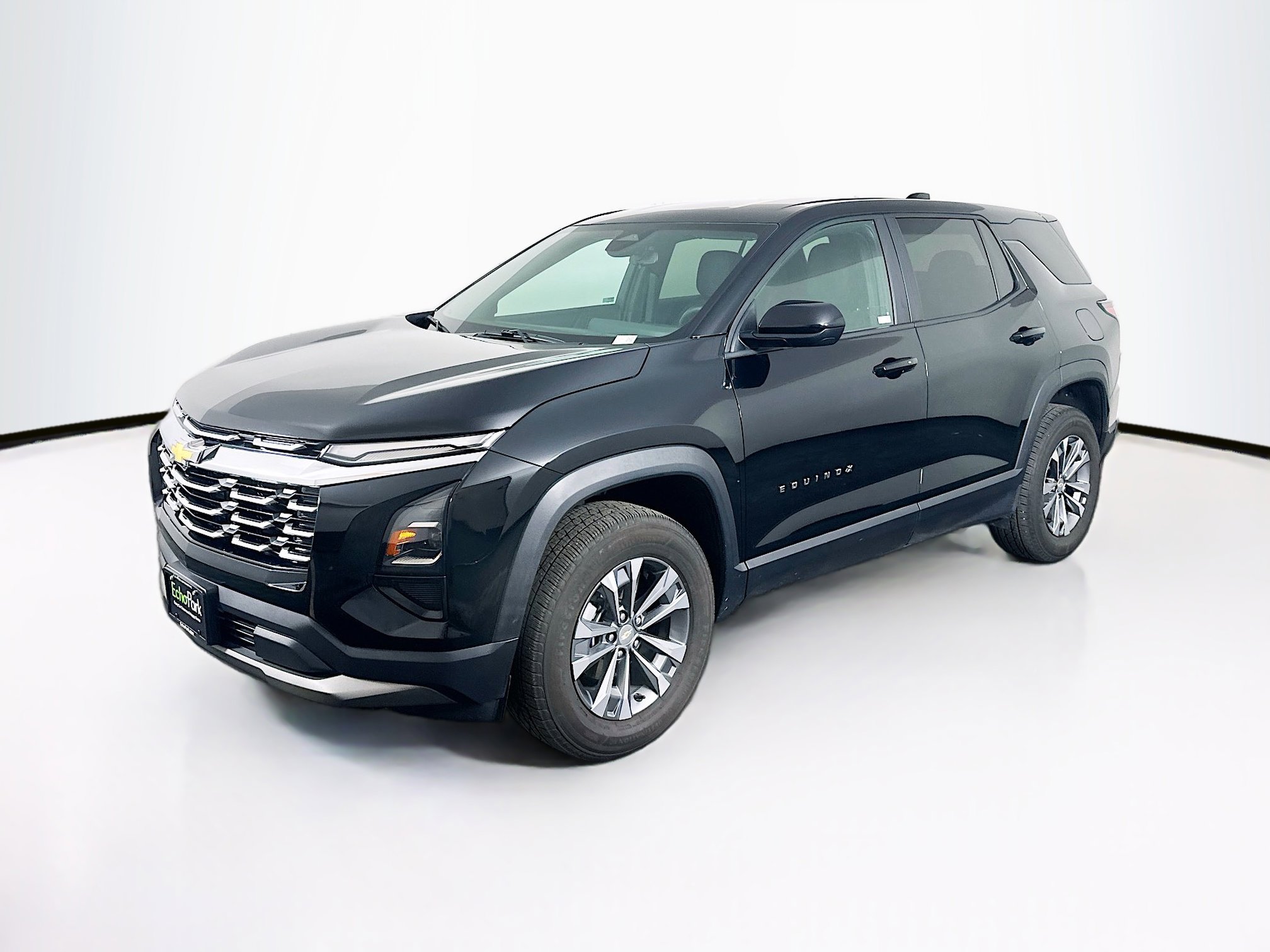 Used 2025 Chevrolet Equinox LT image 3