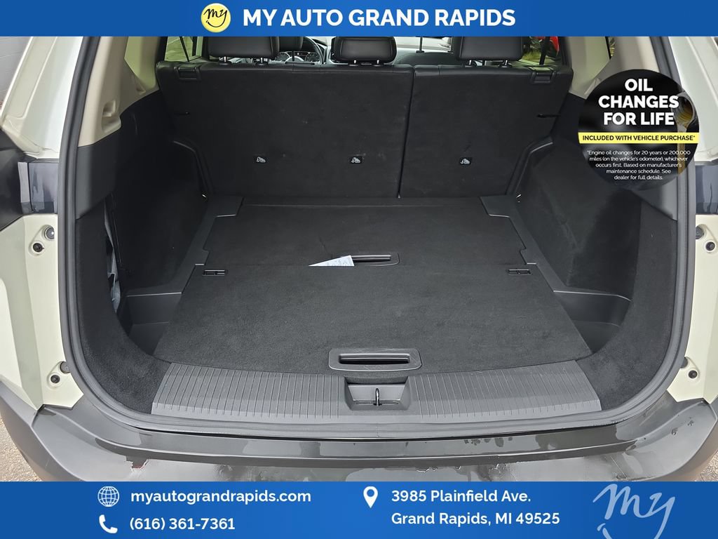 Used 2023 Nissan Rogue SL AWD/4WD image 25
