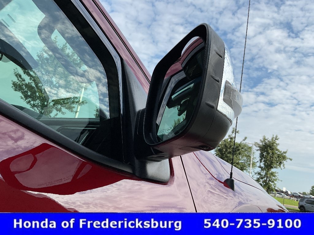 Used 2021 Nissan Titan Platinum Reserve w/ Moonroof Package AWD/4WD image 14