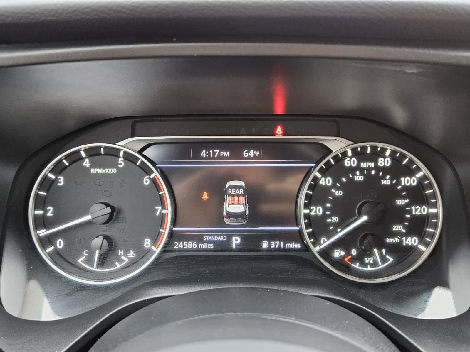 Used 2024 Nissan Rogue SV w/ SV Premium Package image 14