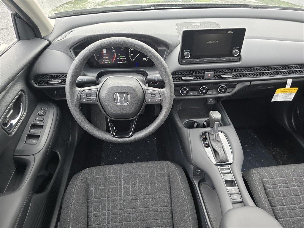 Used 2025 Honda HR-V LX image 26