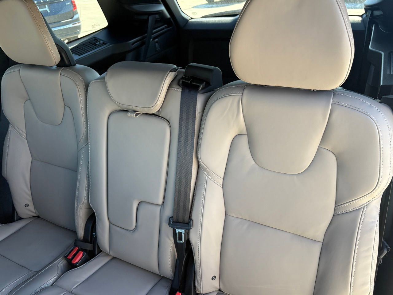 New 2026 Volvo XC90 B6 Ultra w/ Lounge Package image 26