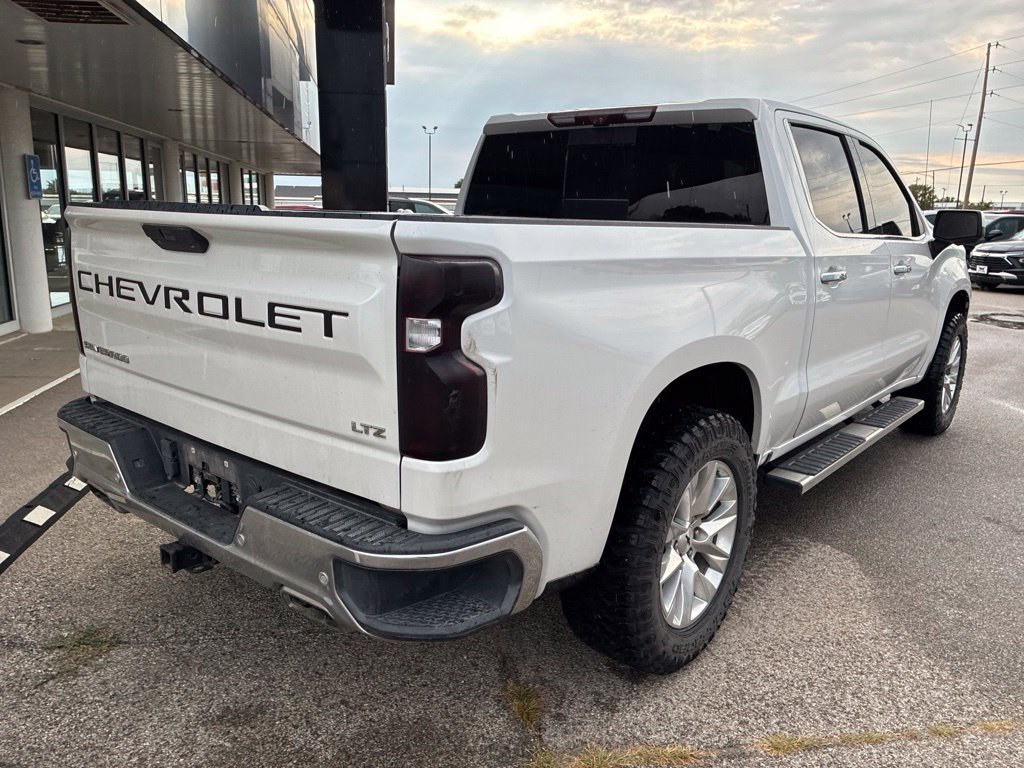 Used 2020 Chevrolet Silverado 1500 LTZ w/ LTZ Premium Package AWD/4WD image 3