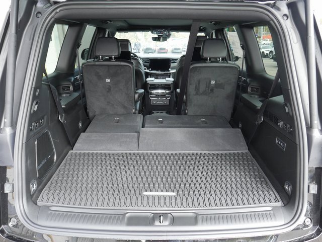 Used 2025 Jeep Wagoneer Series II image 9