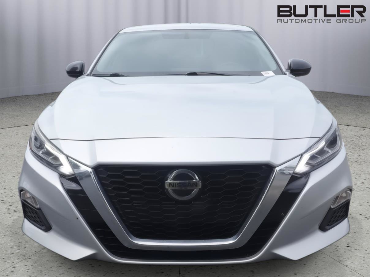 Used 2019 Nissan Altima 2.5 SR FWD image 2