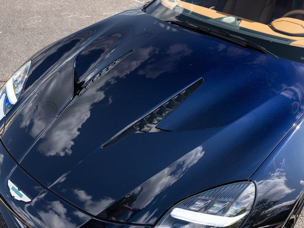 New 2026 Aston Martin Vanquish RWD image 17