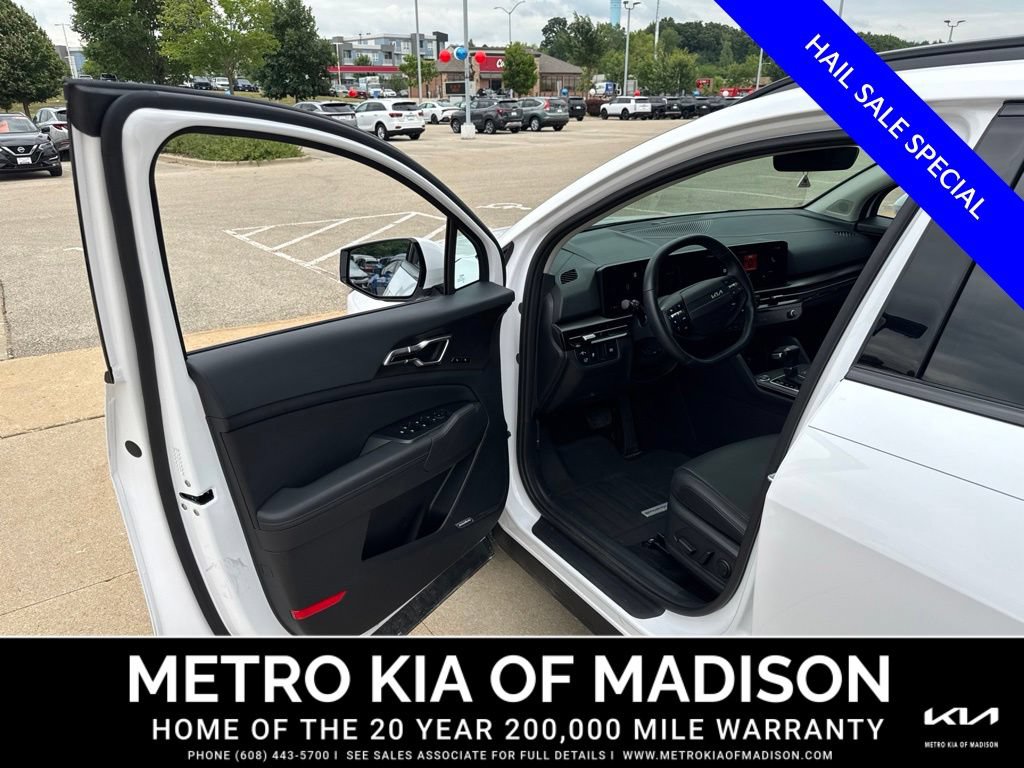 Used 2026 Kia Sportage SX FWD image 9