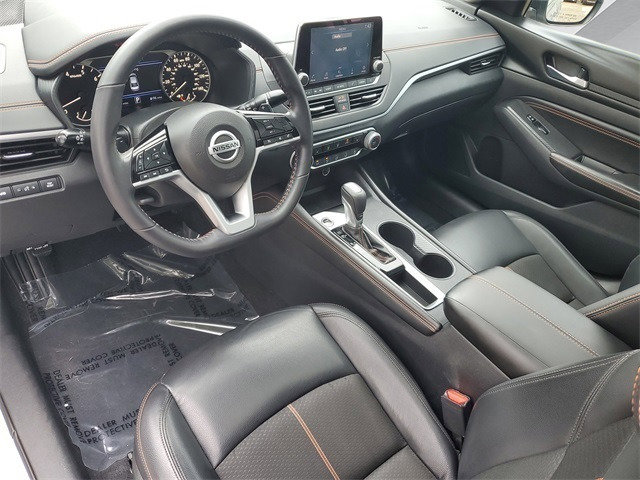 Used 2021 Nissan Altima 2.5 SR w/ SR Premium Package image 7
