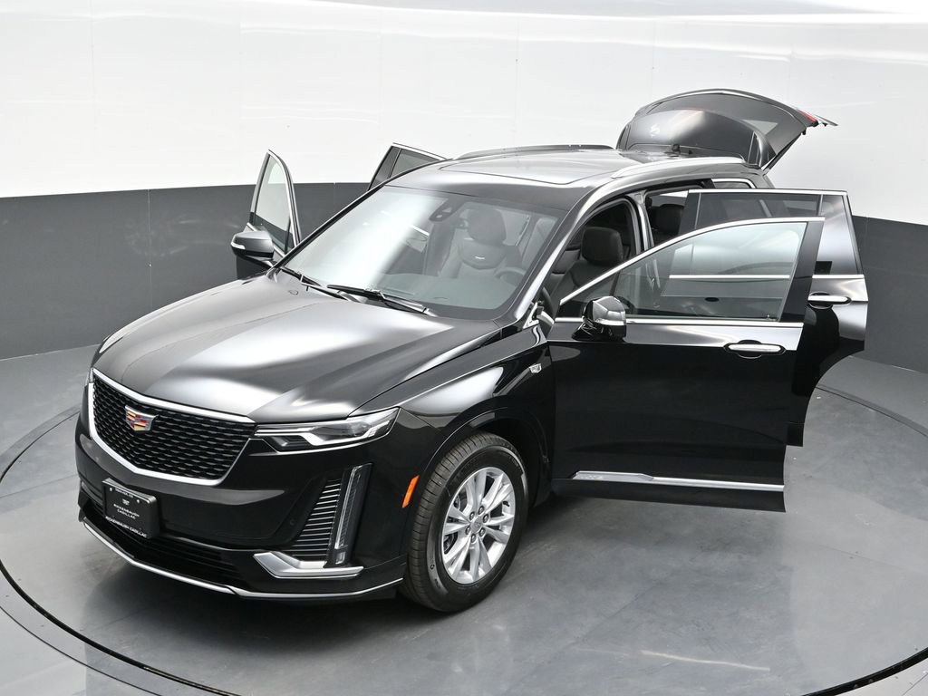 New 2025 Cadillac XT6 Luxury w/ LPO, Floor Liner Package AWD/4WD image 35