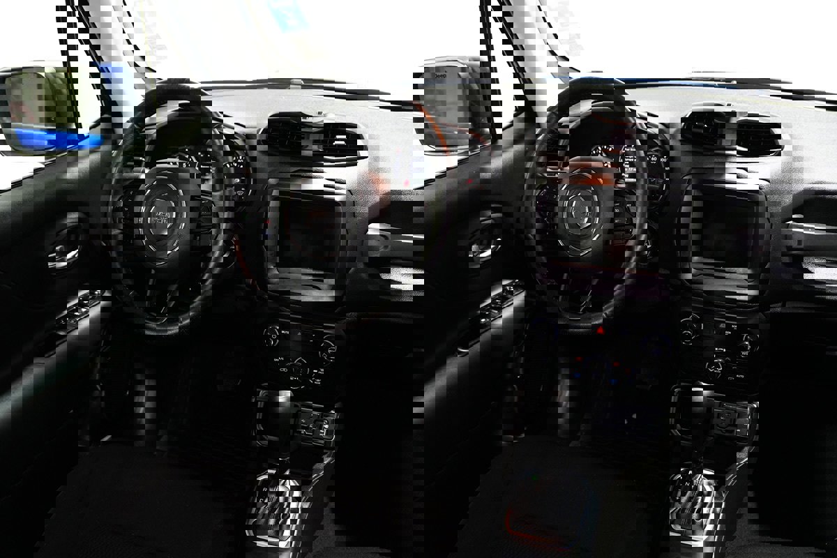 Used 2020 Jeep Renegade Altitude image 12