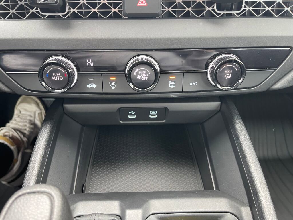 Certified 2025 Honda Accord LX image 11