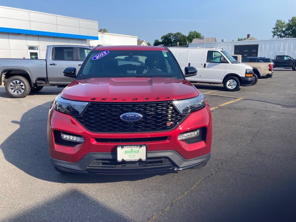 Used 2023 Ford Explorer ST w/ Equipment Group 401A AWD/4WD image 2