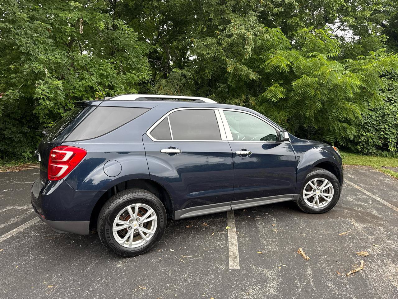 Used 2016 Chevrolet Equinox LT w/ Convenience Package FWD image 2