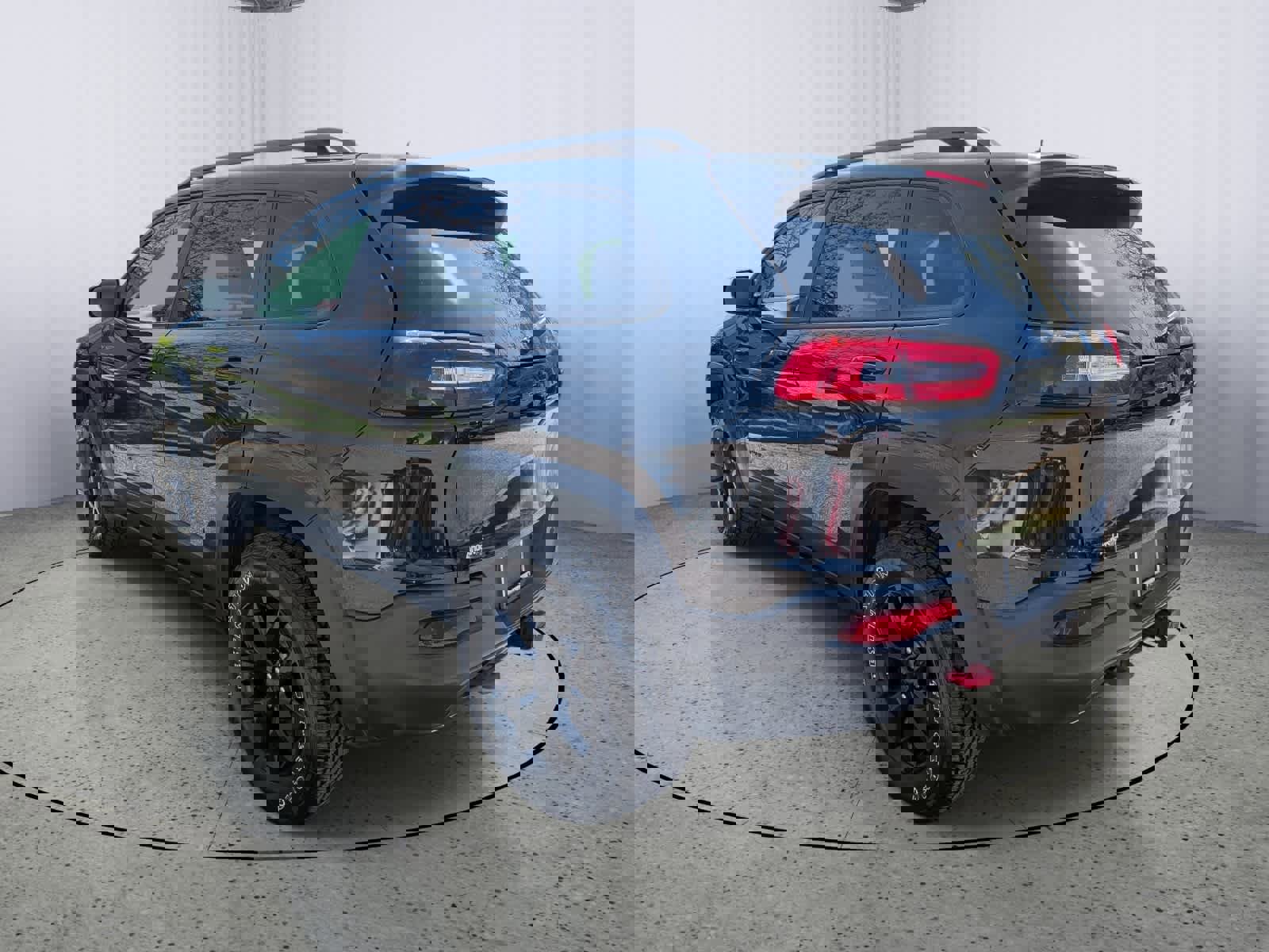 Used 2016 Jeep Cherokee Trailhawk w/ Comfort/Convenience Group image 4