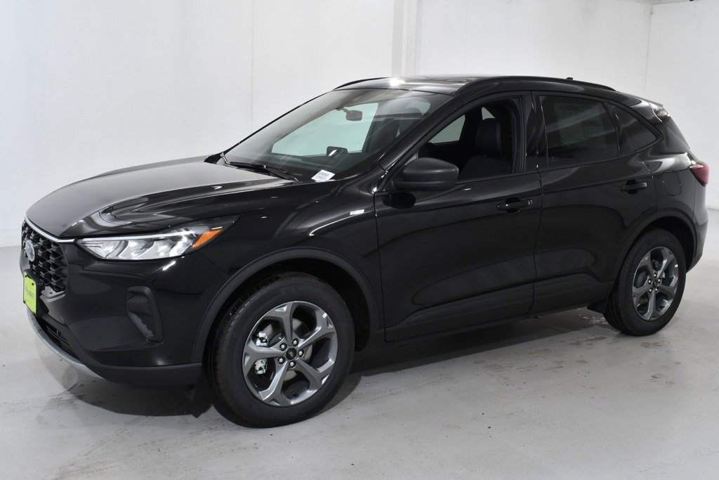 New 2025 Ford Escape ST-Line w/ Cold Weather Package image 2
