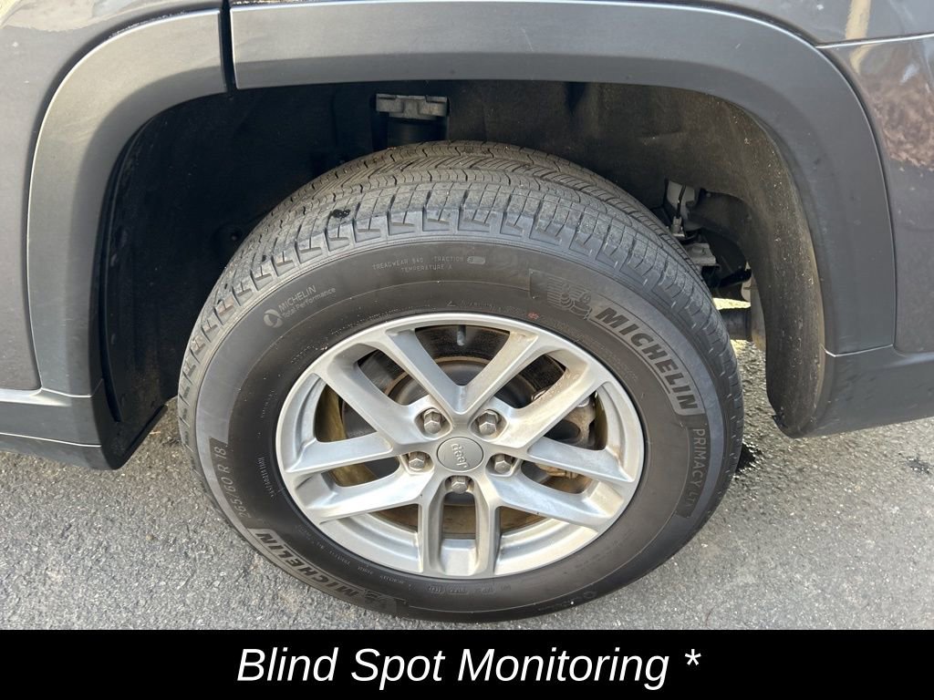 Used 2022 Jeep Grand Cherokee L Laredo w/ Luxury Tech Group I image 13