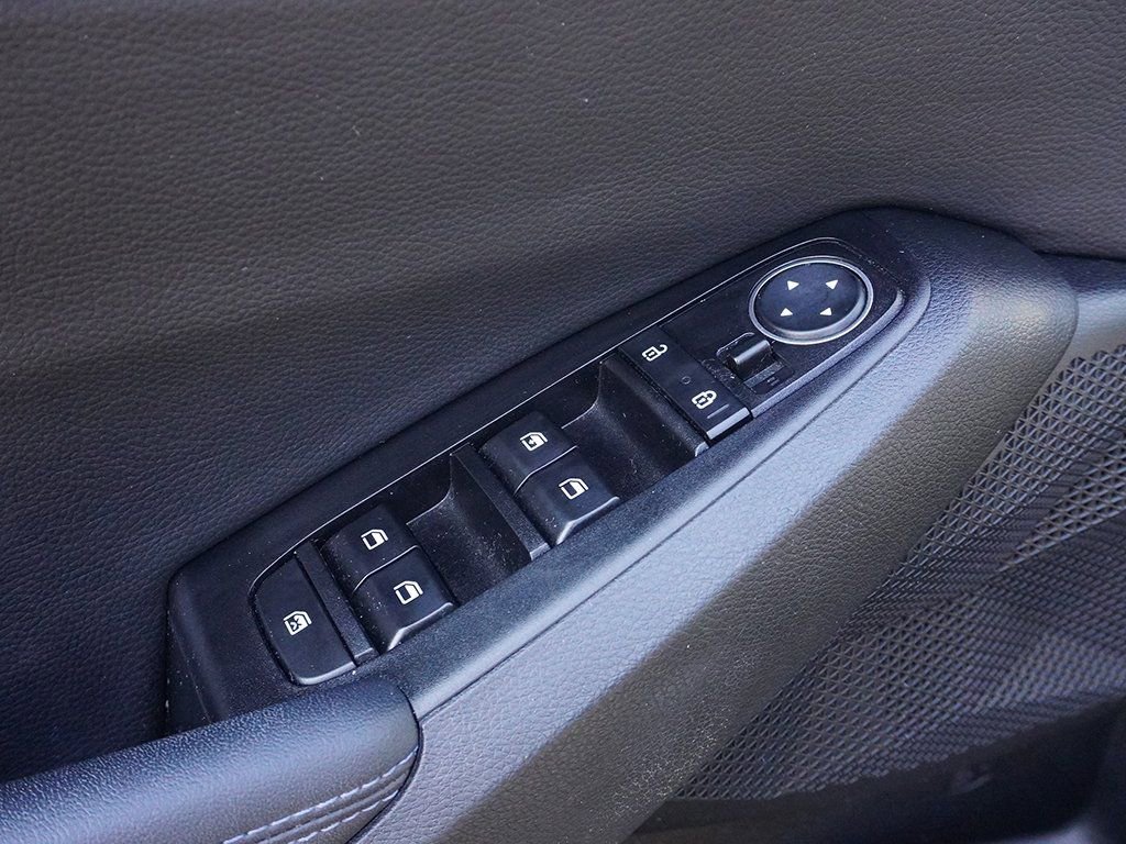 Used 2023 Kia Seltos S image 29