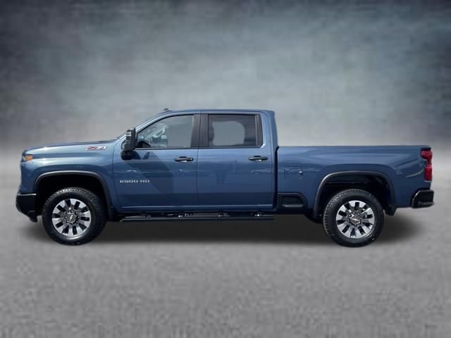 Used 2025 Chevrolet Silverado 2500 Custom w/ Custom Value Package AWD/4WD image 2