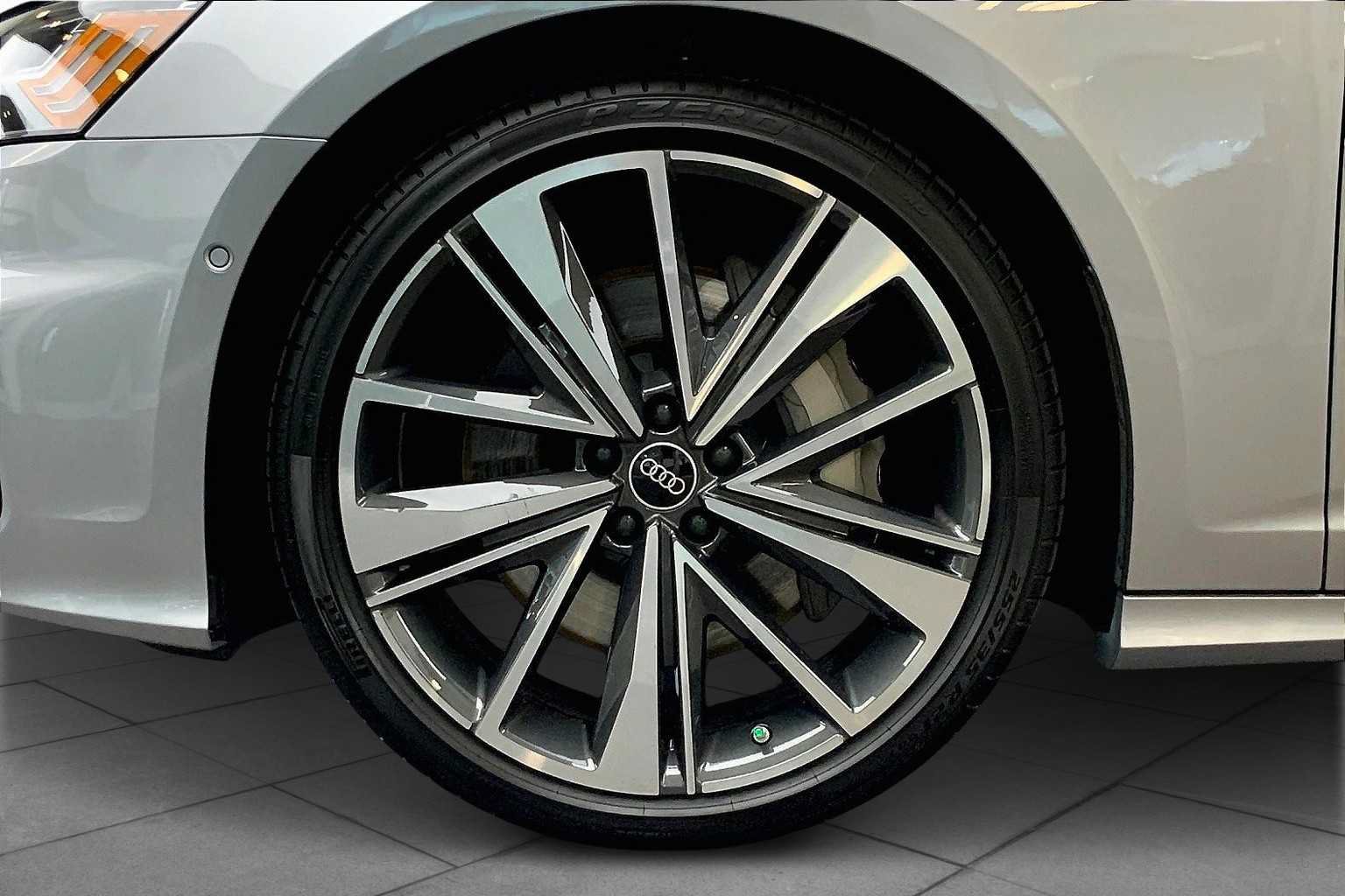 Certified 2025 Audi A6 3.0T Prestige AWD/4WD image 9