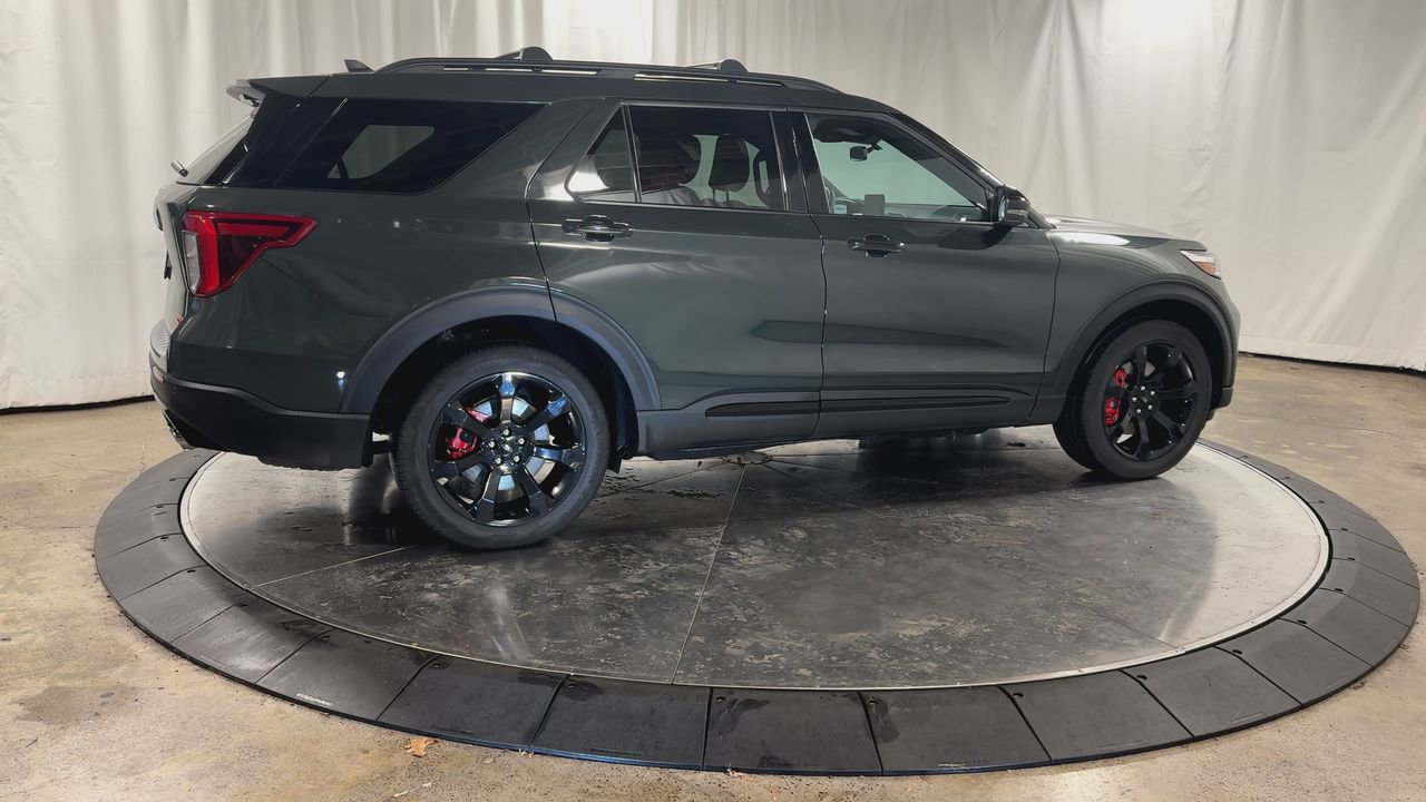 Used 2023 Ford Explorer ST w/ Equipment Group 401A image 2