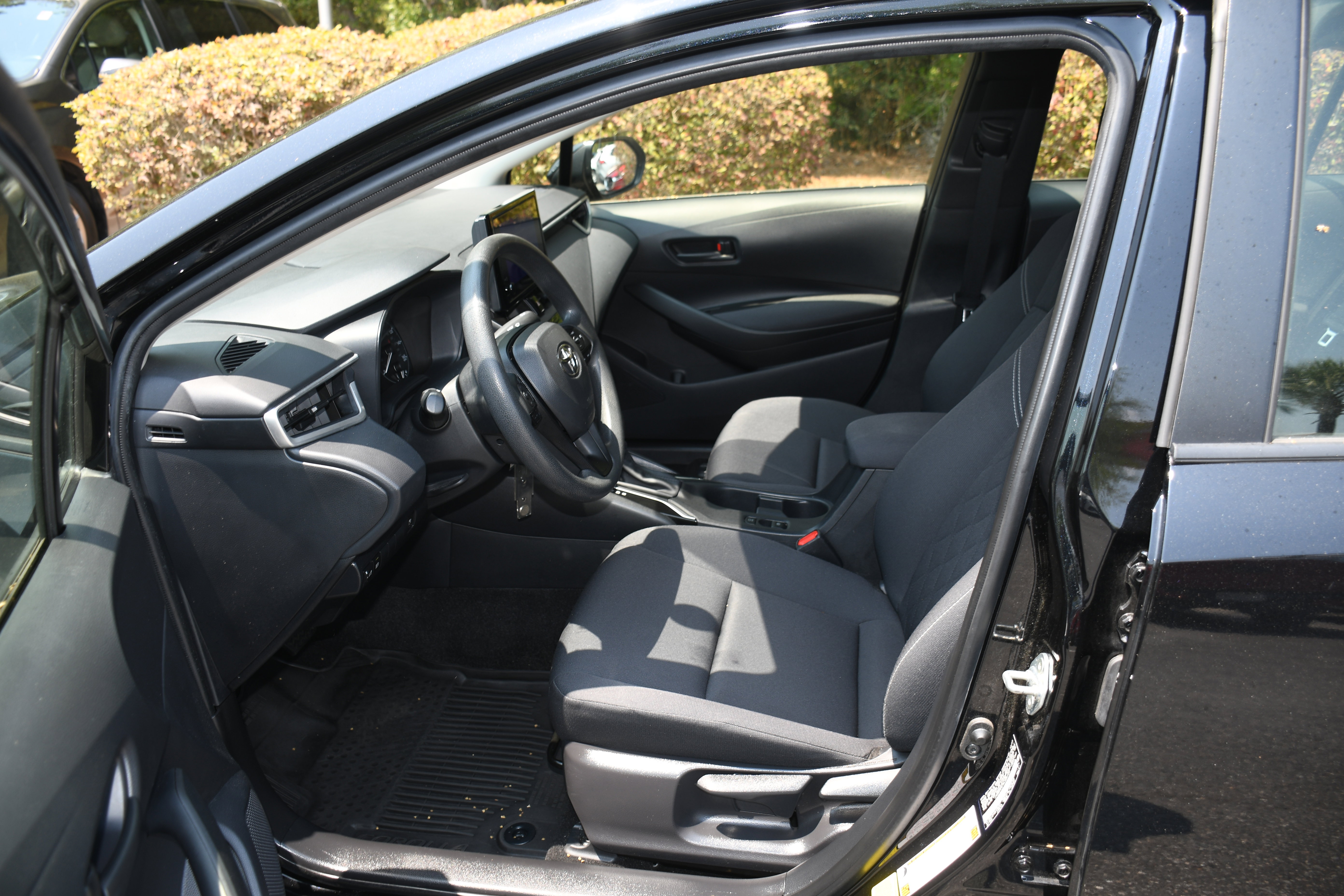 Certified 2024 Toyota Corolla LE FWD image 7
