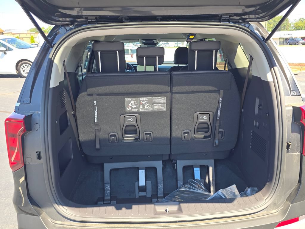 New 2026 Kia Carnival LXS FWD image 16