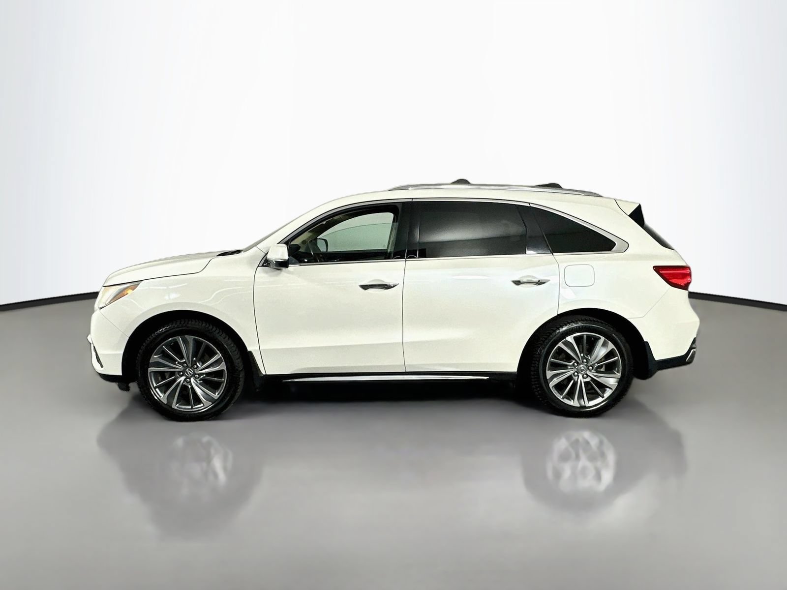 Used 2017 Acura MDX w/ Technology Package AWD/4WD image 4