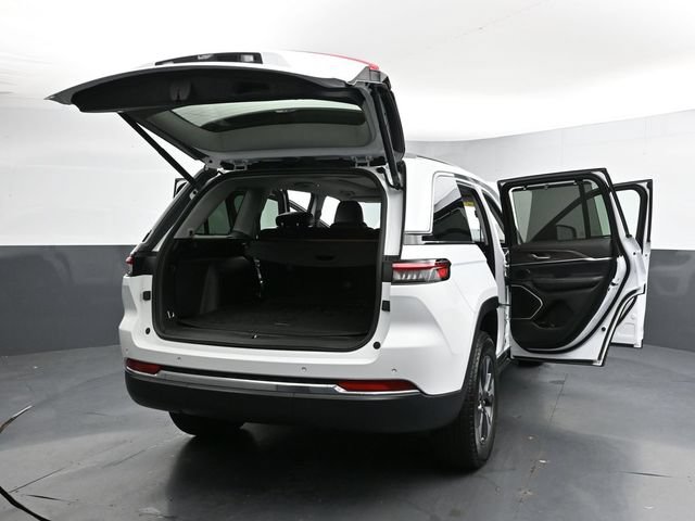 Used 2022 Jeep Grand Cherokee Limited 4xe w/ Luxury Tech Group II AWD/4WD image 52