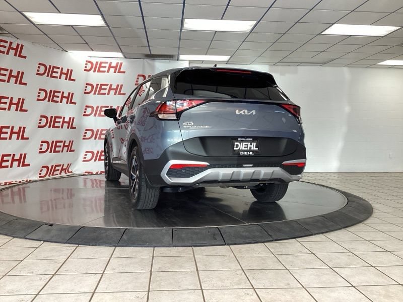 Used 2025 Kia Sportage EX FWD image 5