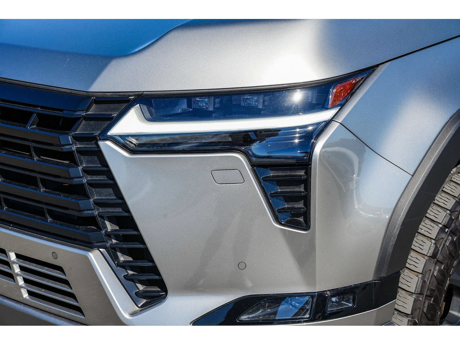 Used 2024 Lexus GX 550 AWD/4WD image 8