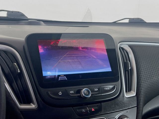 Used 2020 Chevrolet Malibu LS image 14