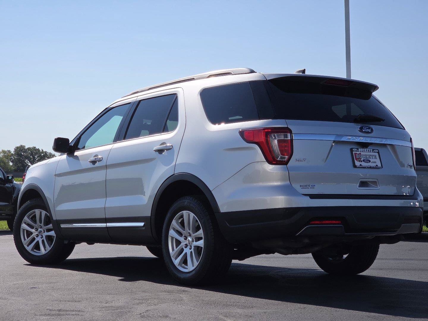 Used 2019 Ford Explorer XLT AWD/4WD image 12