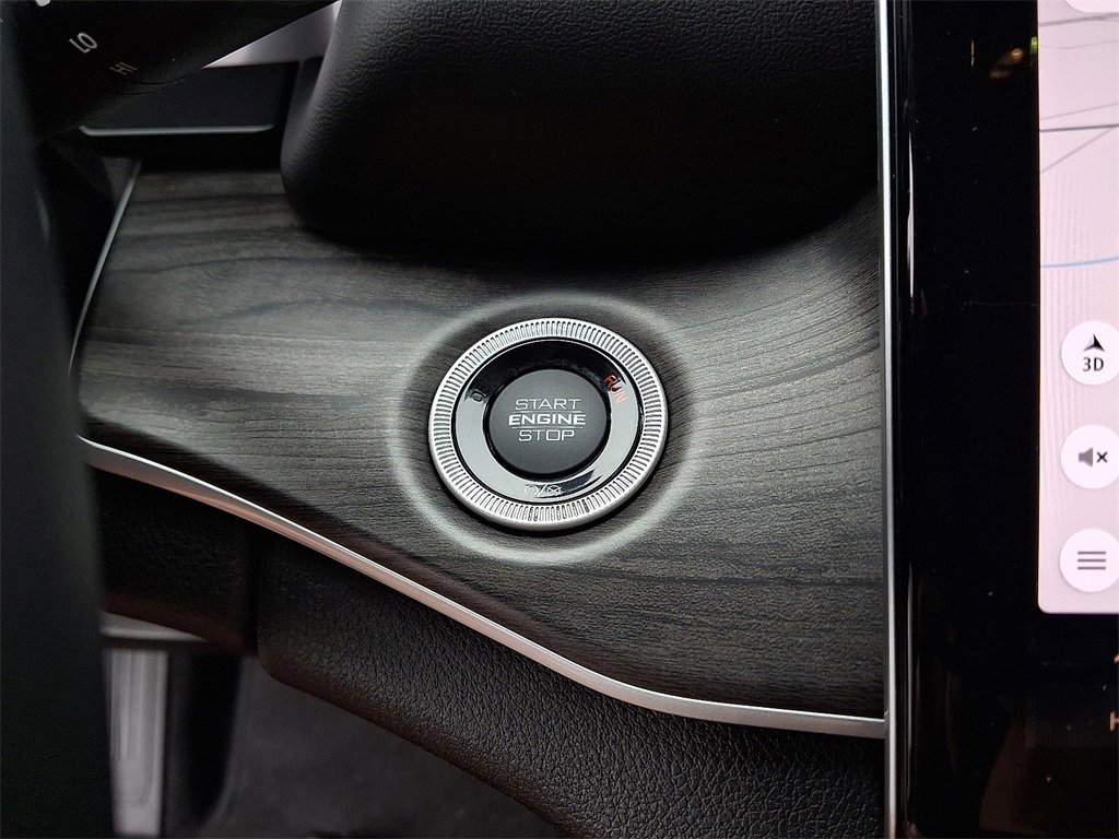 Used 2022 Jeep Grand Cherokee L Limited w/ Luxury Tech Group II image 25