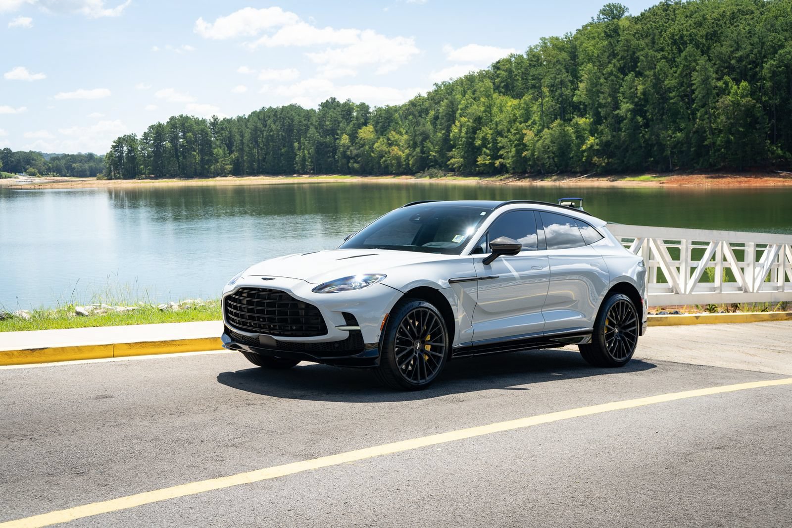 Used 2023 Aston Martin DBX 707 AWD/4WD image 3
