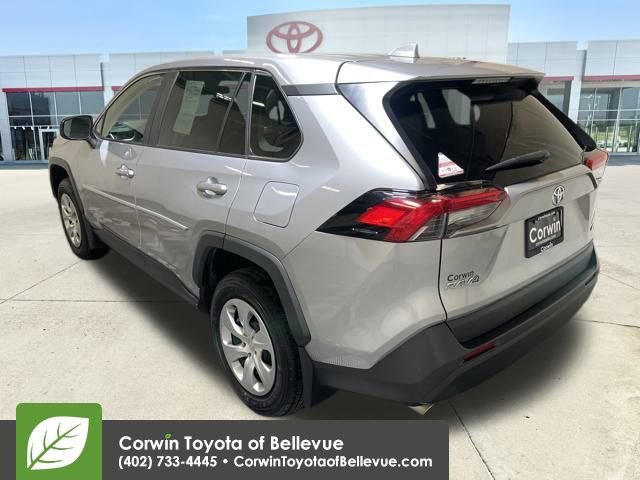 Used 2023 Toyota RAV4 LE image 3