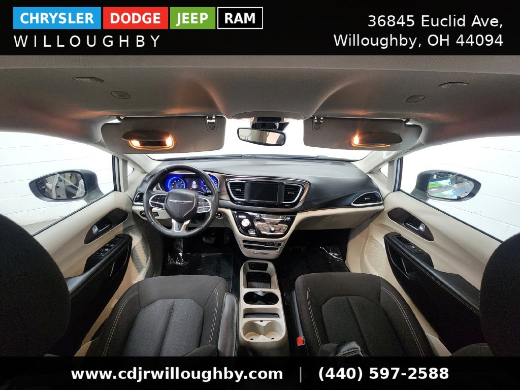 Used 2023 Chrysler Voyager LX FWD image 26