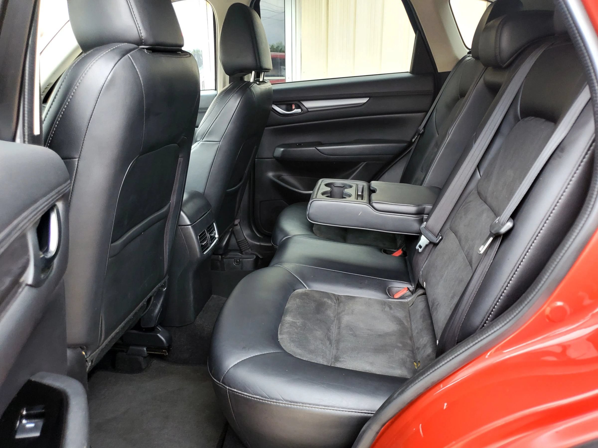 Used 2018 MAZDA CX-5 Touring w/ Preferred Equipment Package AWD/4WD image 4