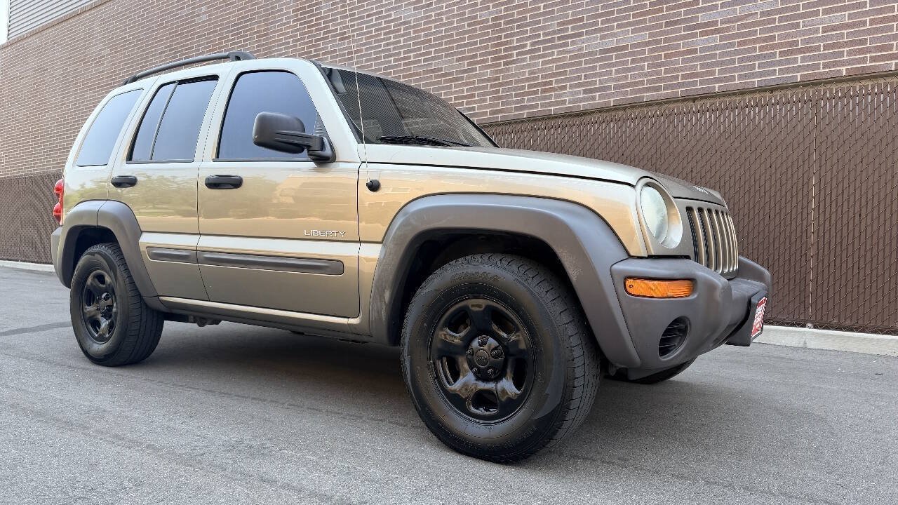 Used 2004 Jeep Liberty Sport w/ PWR Convenience Group AWD/4WD image 3