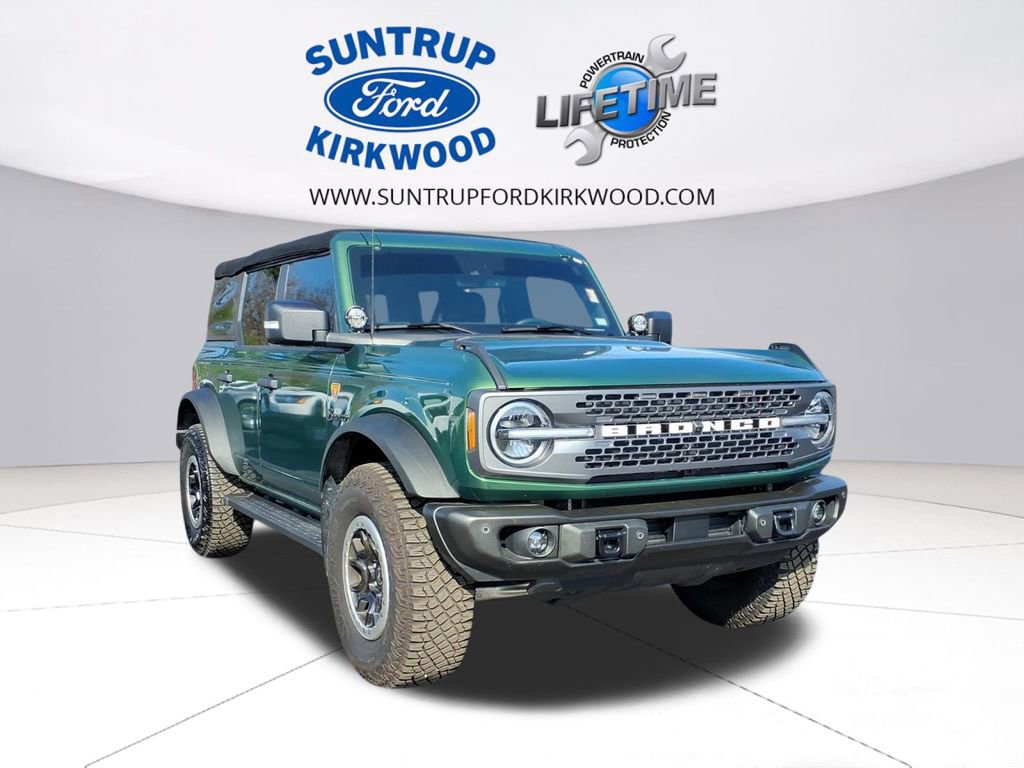 Used 2022 Ford Bronco Badlands w/ Sasquatch Package image 2
